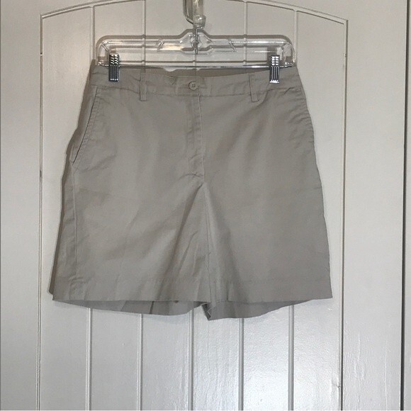 Kim Rogers Khaki Shorts - Picture 3 of 10
